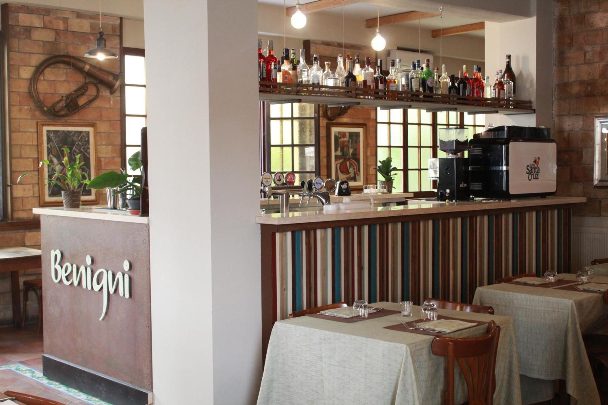 Hotel Ristorante Benigni Campagnano Di Roma Exterior photo